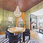 Addison Elite Art Deco Retreat Garage Apartment Chicago