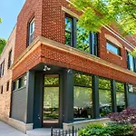 House 5863- Chicago\'S Premier Bed And Breakfast