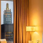 Fairmont Millennium Park Hotel 4*