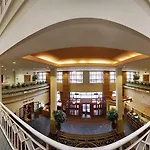 Embassy - Downtown River North Hotel 3*