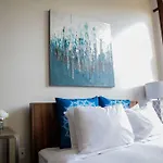 Three-Bedroom On W Van Buren Street Apt 1201