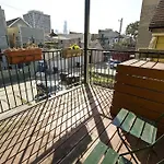 Two-Bedroom Apartment On North Elizabeth Street 2