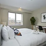 Two-Bedroom On W Randolph Street Apt 6C