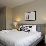 Two-Bedroom On W Randolph Street Apt 6C