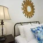 Two-Bedroom On W Division Street Apt 2R