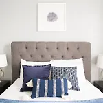 Three-Bedroom On S Maryland Avenue Apt 3