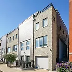 Luxury Fulton Market Townhome