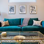 Bohemian 2Br In Lake View By Sonder