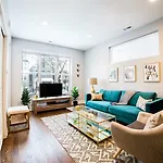 Bohemian 2Br In Lake View By Sonder