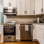 ✪ Cozy 1 Bedroom Close To Downtown Chicago ✪