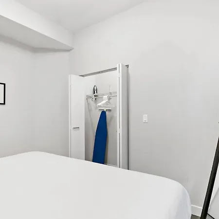 Apartment 2br Trendy Urban - Division 102w 202w 302w Rep