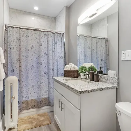 Modern 3br Apt In Boystown, 12-min Walk To Wrigley - Stratford 1s