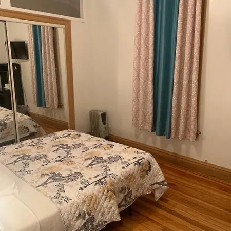 Homestay Hollywood Llc Chicago