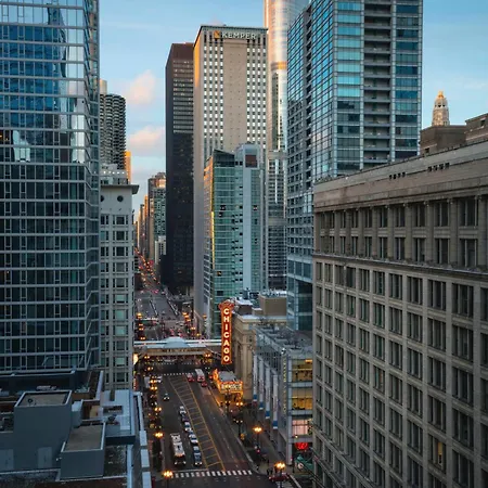 Staypineapple, An Iconic Hotel, The Loop