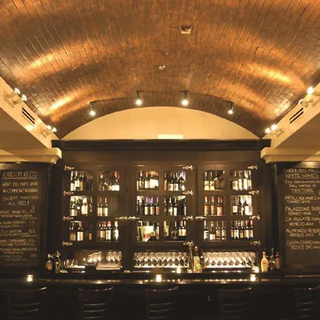Embassy - Downtown River North Hotel Chicago