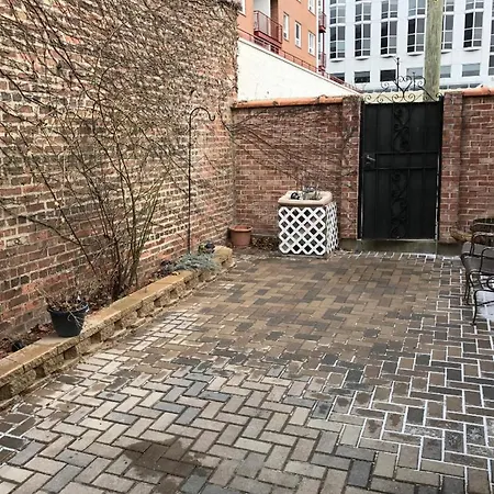 Lovely Near Loyola - Enjoy The Wonderful Outdoor Space And Sun - For The Whole Crew Apts *