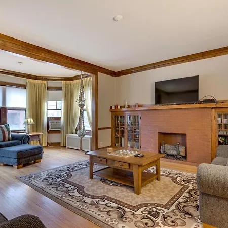 Apartment Lovely Near Loyola - Enjoy The Wonderful Outdoor Space And Sun - For The Whole Crew Apts Chicago
