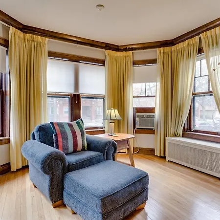 Lovely Near Loyola - Enjoy The Wonderful Outdoor Space And Sun - For The Whole Crew Apts * Chicago