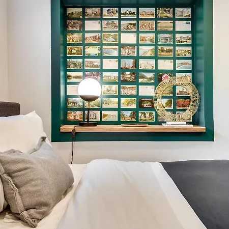 Vibrant & Stylish 4 Bed Condo Near Humboldt Park