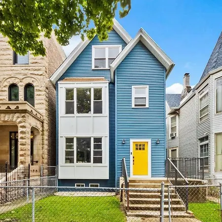 Apartment *big Blue* Eclectic 3bdrm/1bath Bronzeville Gem Chicago