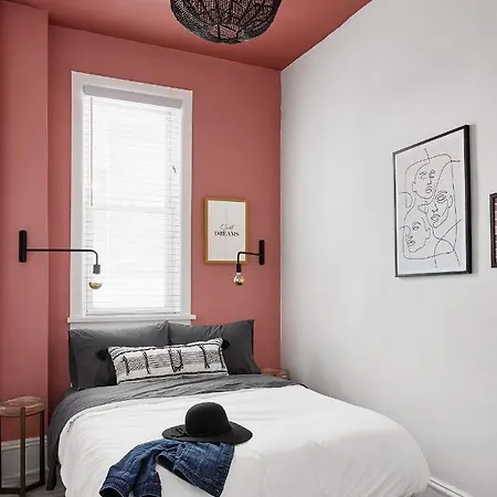 Apartment French Design-inspired West Loop With Private Balcony & Large Backyard Chicago