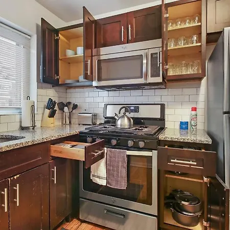 3br Spacious And Fully Furnished - Bell 1a Apartment Chicago