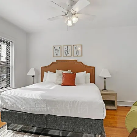 3br Sunny And Spacious Near Restaurants - Stratford 2s Rep Apartment