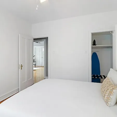 3br Sunny And Spacious Near Restaurants - Stratford 2s Rep Chicago