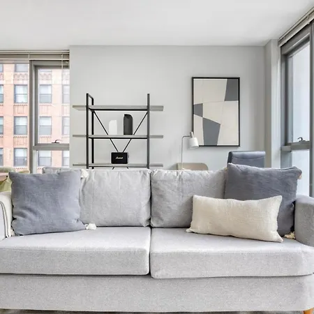 Apartment Loop 1br W Gym Pool Lounge 1 Block From L Chi-599 Chicago