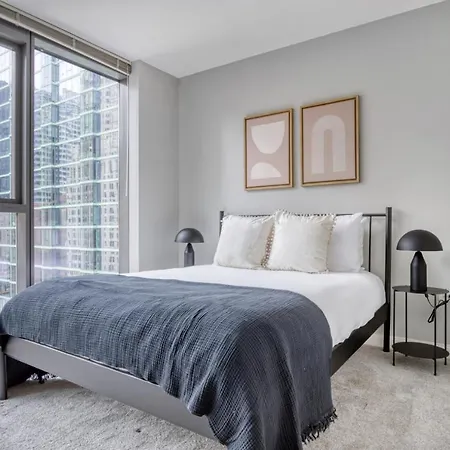 Apartment Loop 1br W Gym Pool Lounge 1 Block From L Chi-599 *