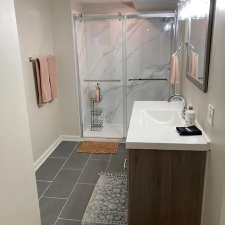 Close To Everything! Your Spacious Private Escape Apartment *