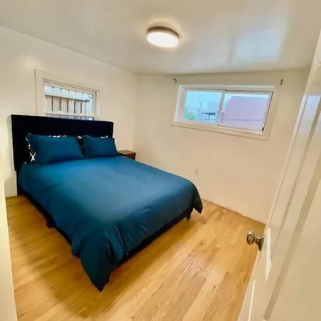 Spacious 5bd/2ba In Prime Logan Square Location!