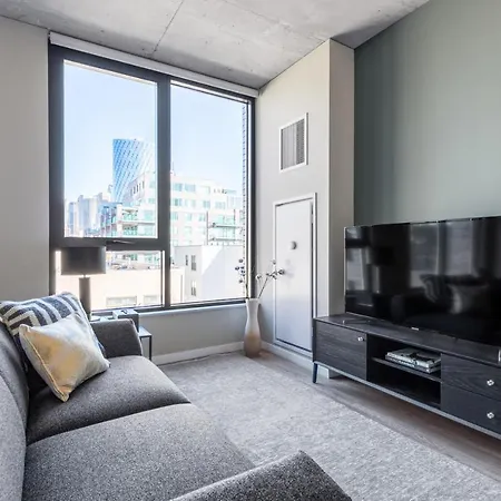W Loop Studio W Gym Pool Wd Nr Rr Chi-191 Chicago