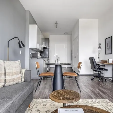 Logan Sq 1br W Roof Gym 1 Block To L Chi-479 * Chicago