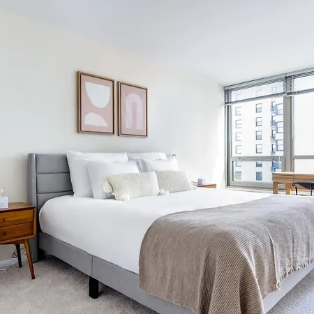 Apartment Lakeview 1br W Rooftop Pool Nr Wrigley Field Chi-374