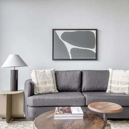 Apartment Logan Sq 1br W Roof Gym 1 Block To L Chi-479 *