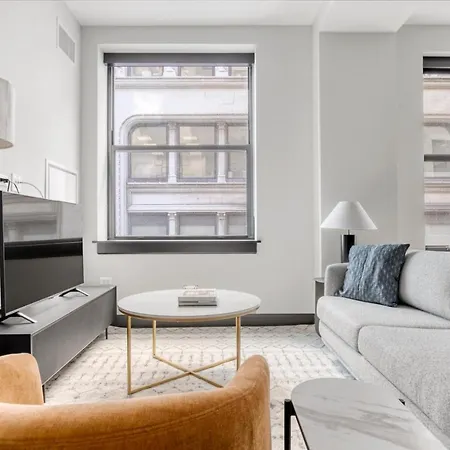 Loop 2br W Gym Pool Wd Nr Willis Tower Chi-830