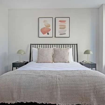 Lakeview Studio W Pool Gym Nr Lincoln Park Chi-712 * Chicago
