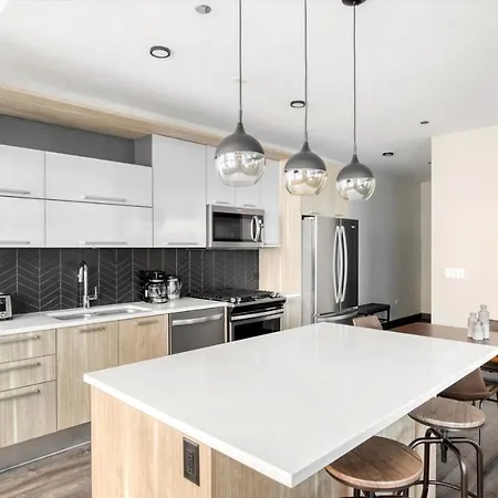 Loop 2br W Gym Pool Wd Nr Willis Tower Chi-830