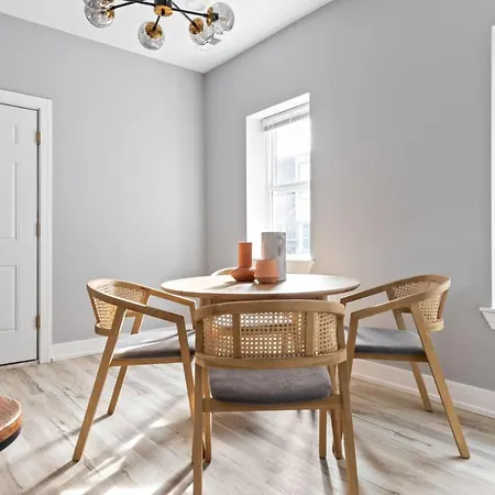 Edgewater 3br Nr Loyola Red Line Chi-906 *