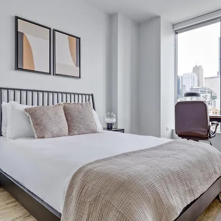W Loop 2br W Gym Pool In Heart Of Greektown Chi-534 *