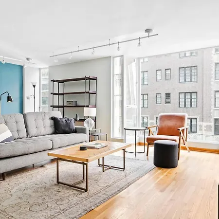 Gold Coast 2 Bedroom Nr Cta Oak St Beach Shopping Chi-174 * Chicago