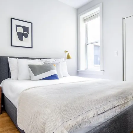 Apartment Lakeview 2br Nr L Nr Wrigley Field Chi-337 Chicago