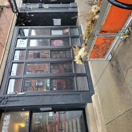 Lakeview 2br Nr L Nr Wrigley Field Chi-337