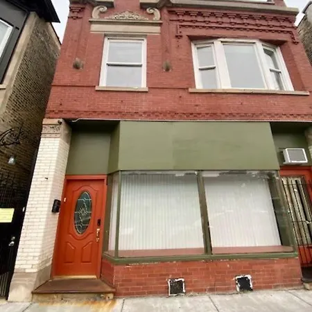 Spacious 5bd/2ba In Prime Logan Square Location! Apartment