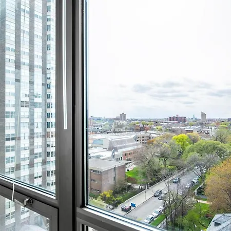 Lakeview 1br W Rooftop Pool Nr Wrigley Field Chi-374 Chicago