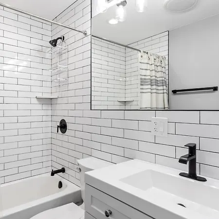 Apartment Edgewater 3br Nr Loyola Red Line Chi-906 Chicago