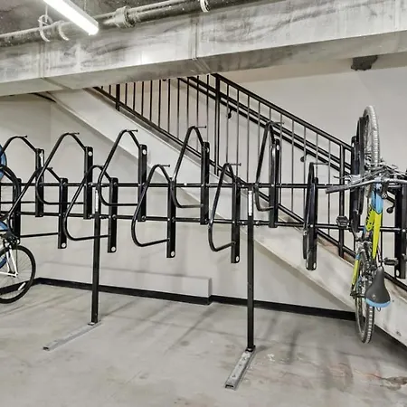 Loop 2br W Gym Pool Wd Nr Willis Tower Chi-830 *