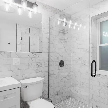 Edgewater 2br Nr Loyola Red Line Chi-905 * Chicago