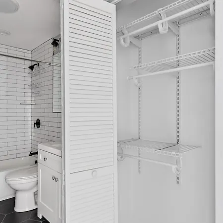 Apartment Edgewater 3br Nr Loyola Red Line Chi-906